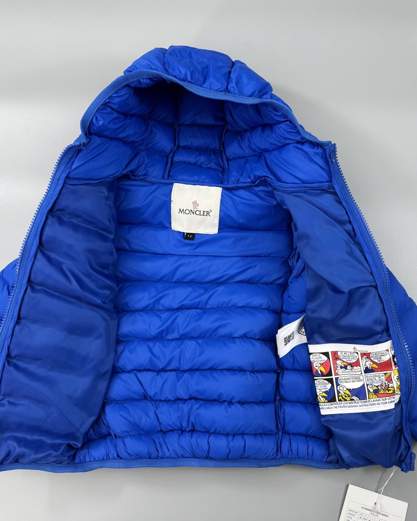 Moncler Puffer Jacket 1043